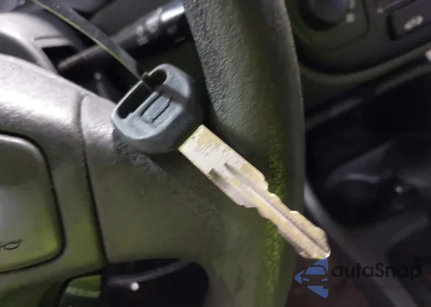 1999 Honda Civic Lx z USA, uszkodzony, nr VIN 1HGEJ6676XL034402